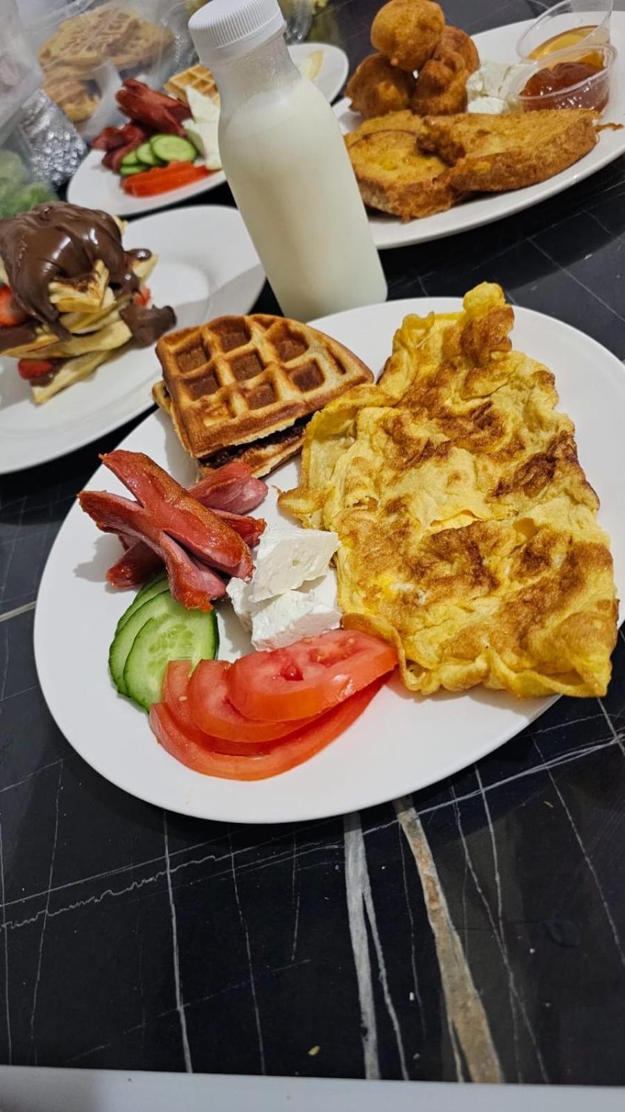 Square Inn تيرانا المظهر الخارجي الصورة