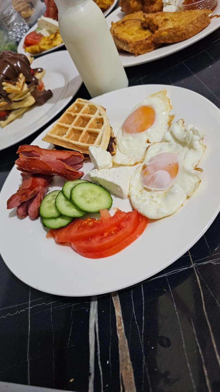Square Inn تيرانا المظهر الخارجي الصورة